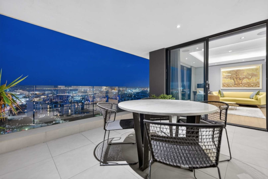 3 Bedroom Property for Sale in Green Point Western Cape